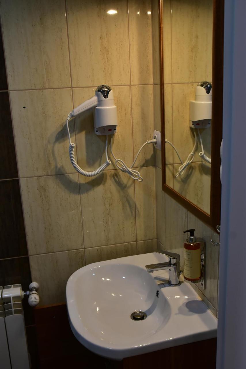 Pokoje Restauracja Lech Strzalkowo Luaran gambar