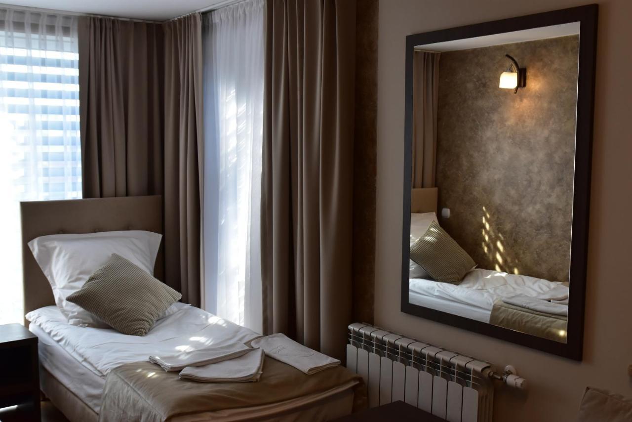 Pokoje Restauracja Lech Strzalkowo Luaran gambar